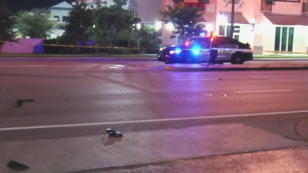 Lauderhill police search for driver after hit-and-run injures man — CBS Miami, Wellington Community news