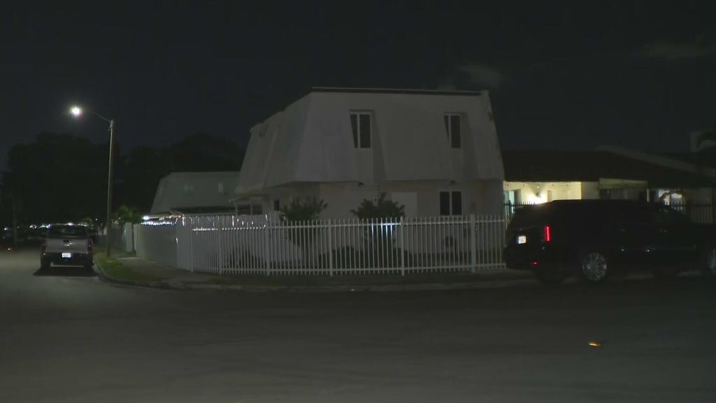 Man stabbed multiple times in Miami Gardens, police say — CBS Miami, Wellington Schools news