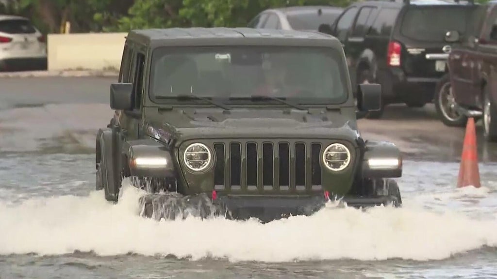 King tides send water flowing over Fort Lauderdale streets, into backyards — Wellington Community news