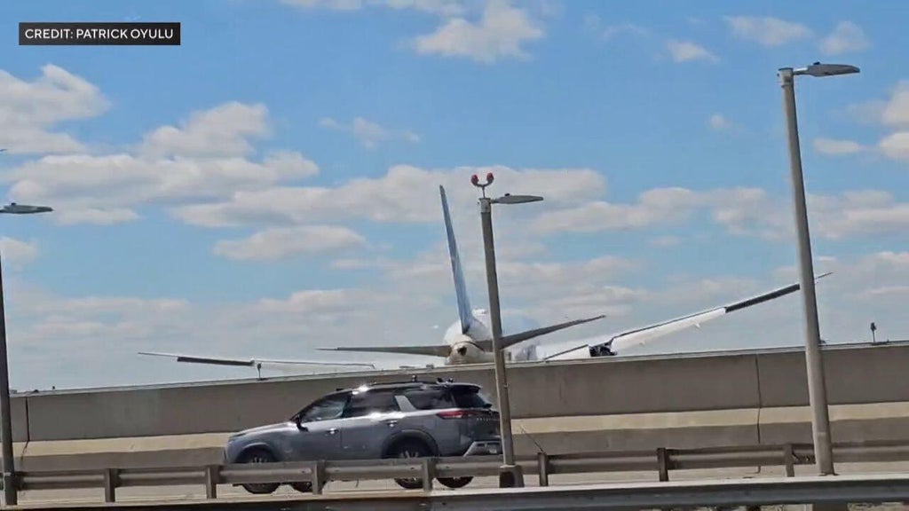 Video shows United flight strike truck on New Jersey Turnpike before landing at Newark Liberty Airport — CBS Miami, Wellington Technology news