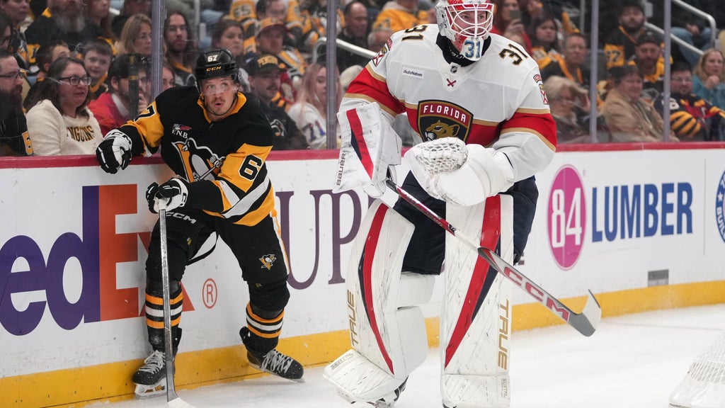 Pittsburgh Penguins blank Panthers 4-0 to spoil Florida goalie Cooper Black's record-setting NHL debut — CBS Miami, Wellington Health news