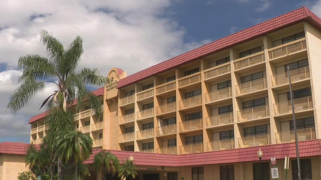 Plans are being made to turn a former hotel into housing for Broward veterans — CBS Miami, Wellington Community news