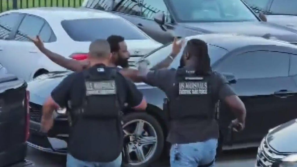 Arrest reports show Dwight Wells and his suspected killer knew each other — CBS Miami, Wellington Community news
