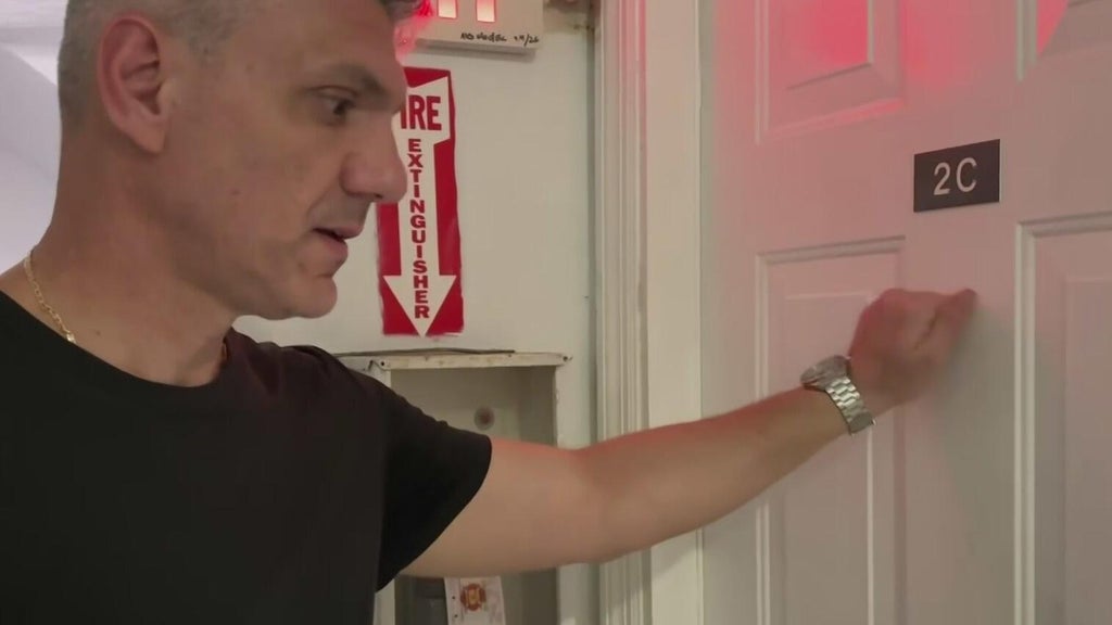 Cybersecurity expert tracks identity theft rings in South Florida — CBS Miami, Wellington Technology news