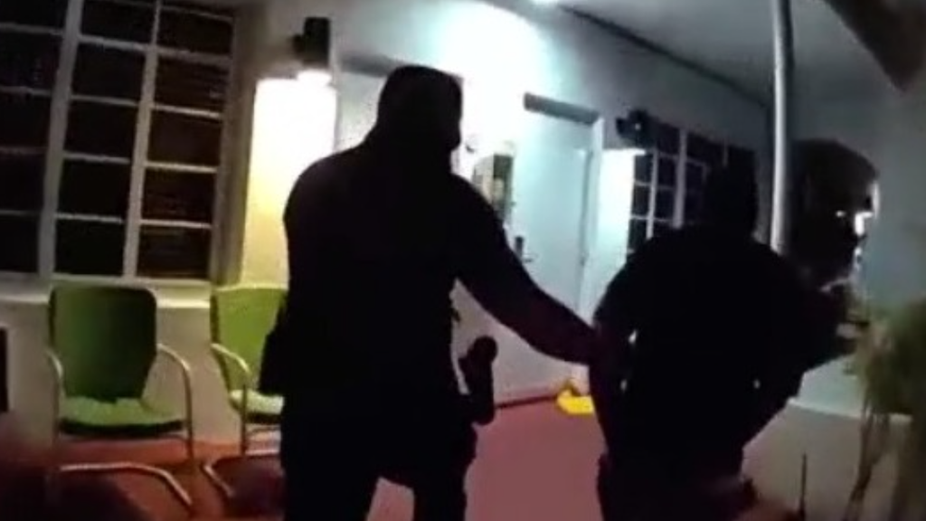 Miami Beach police arrest man wanted in Ohio after undercover human trafficking operation at hotel — CBS Miami, Wellington Schools news