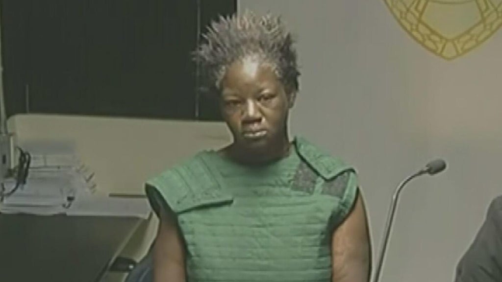 Woman not given bond after being accused of setting a man on fire in northwest Miami-Dade — CBS Miami, Wellington Community news