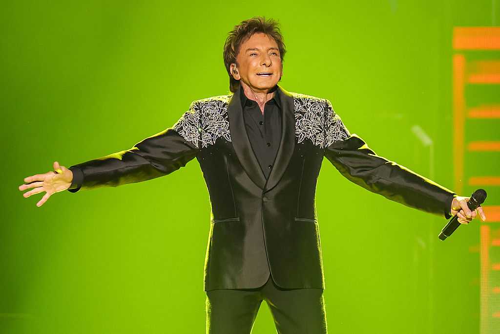 Barry Manilow cancels Vegas shows days after return  — WPBF Entertainment Palm Beach, Wellington Arts news