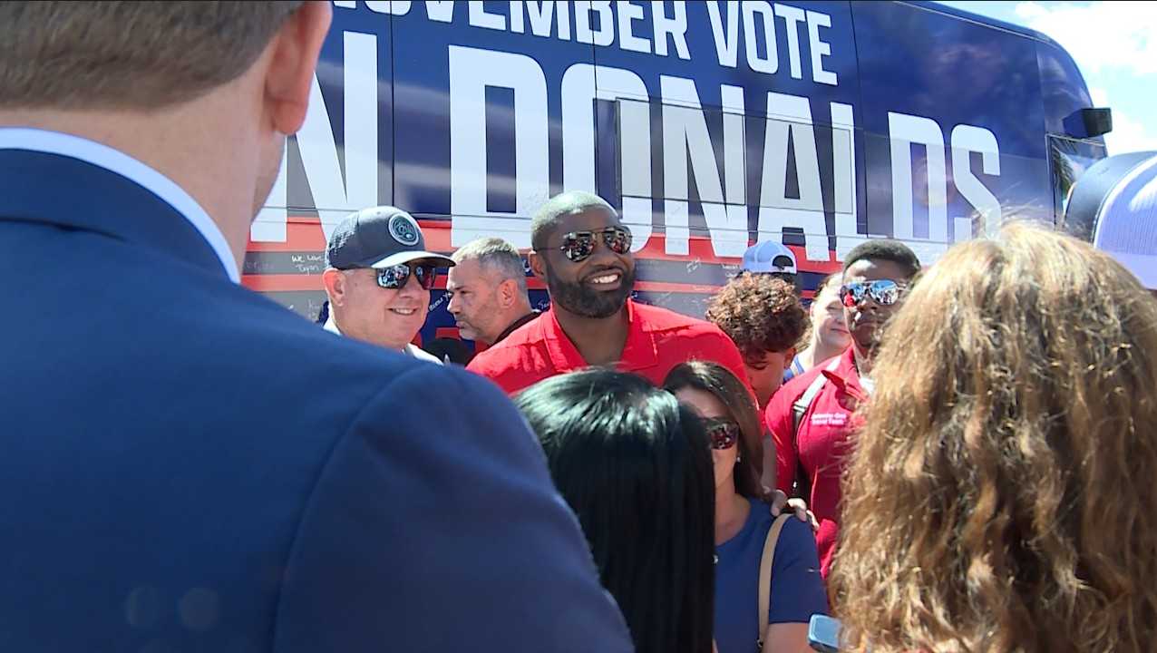 Florida gubernatorial candidate Byron Donalds makes campaign stop in Fort Pierce — WPBF West Palm Beach