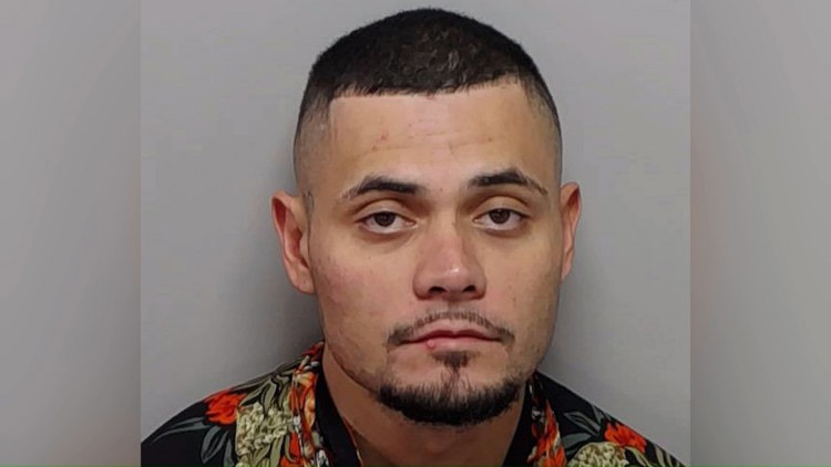San Antonio man accused of beating partner inside moving car, preventing her from calling 911 — KENS 5 (San Antonio), Wellington Community news